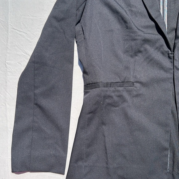 Women’s Guess Blazer - Picture 2 of 5